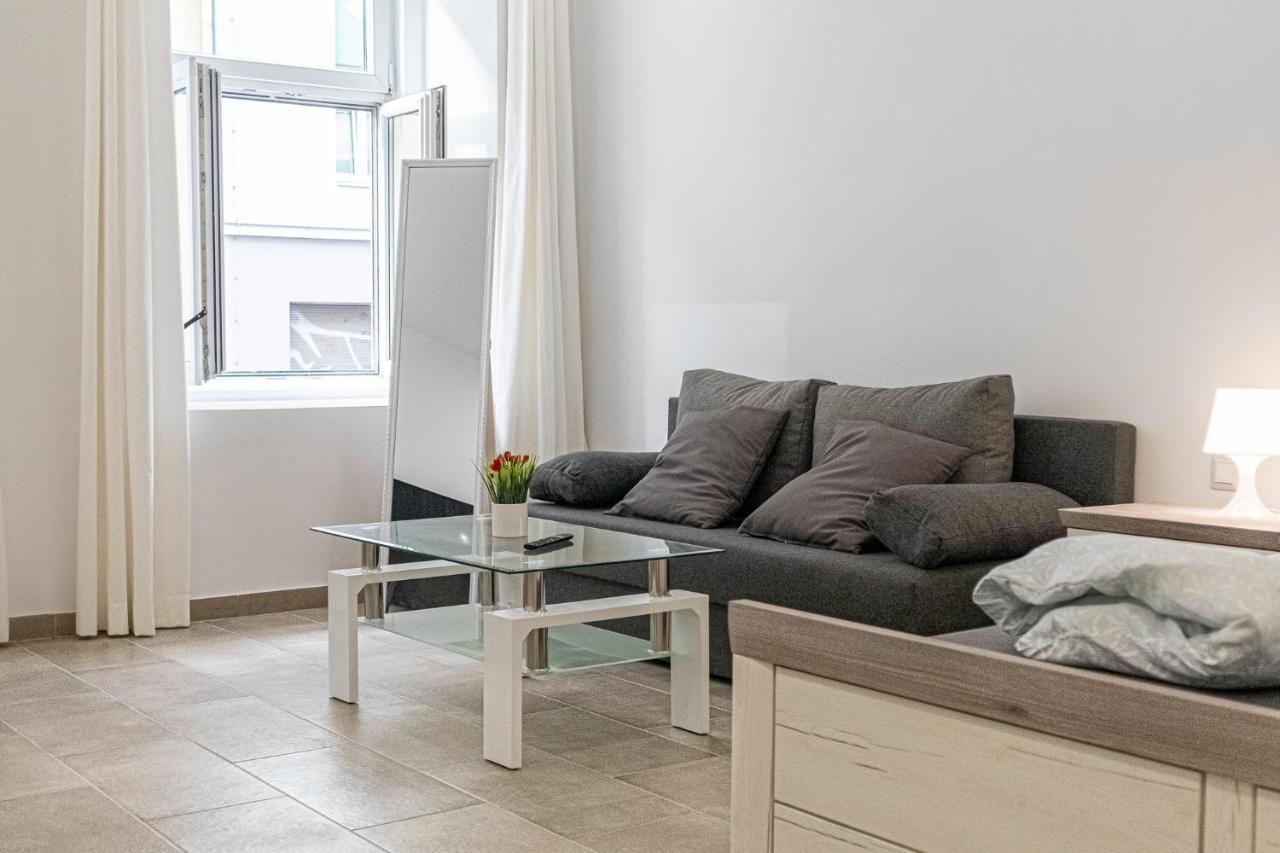 Homelike 2Br Apt Near U1 Reumannplatz - 9 Min To Center Виена Екстериор снимка