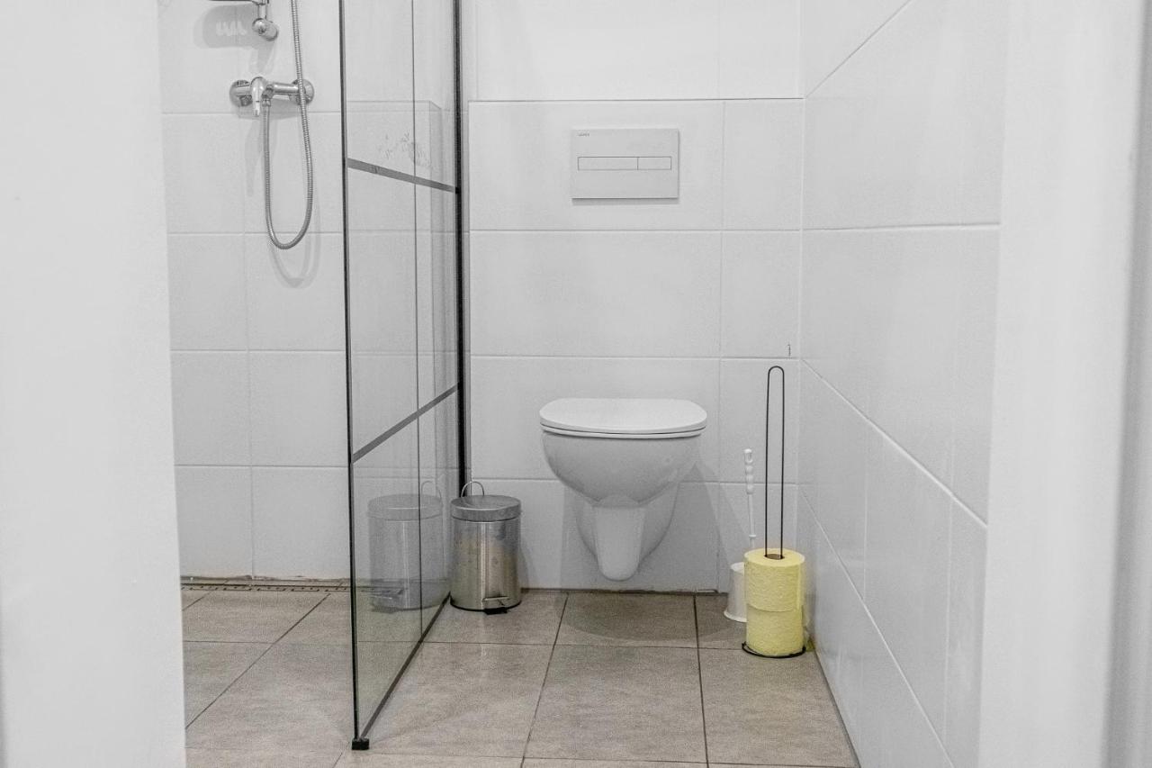 Homelike 2Br Apt Near U1 Reumannplatz - 9 Min To Center Виена Екстериор снимка